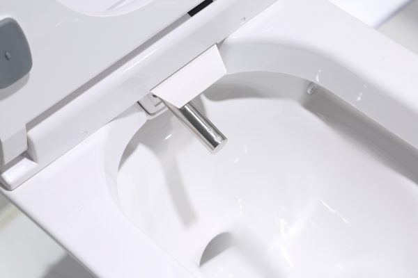 LUCCI Smart Toilet Suite 5